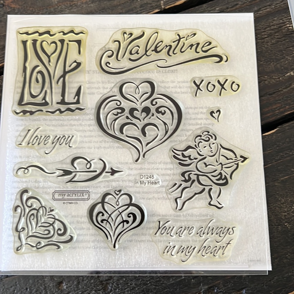 Close to my Heart my acrylix stamp set In My Heart-never used!